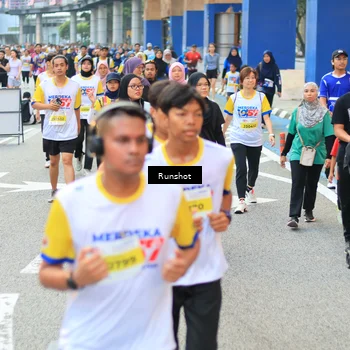 Runner Photo 4883670