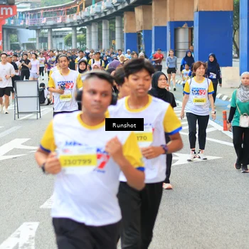 Runner Photo 4883680