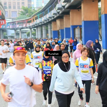 Runner Photo 4883724