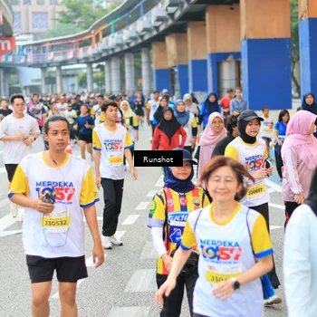 Runner Photo 4883744