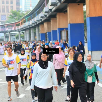 Runner Photo 4883768