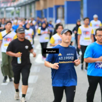 Runner Photo 4883898