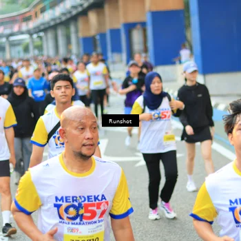 Runner Photo 4883945