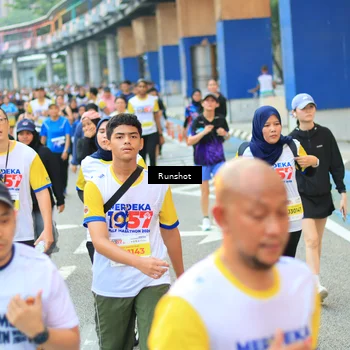 Runner Photo 4883969