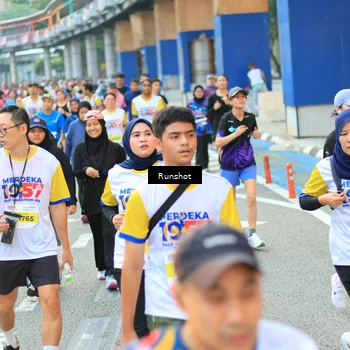 Runner Photo 4884011