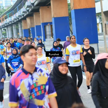 Runner Photo 4884035