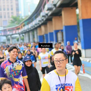 Runner Photo 4884036