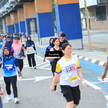 Runner Photo 4884055
