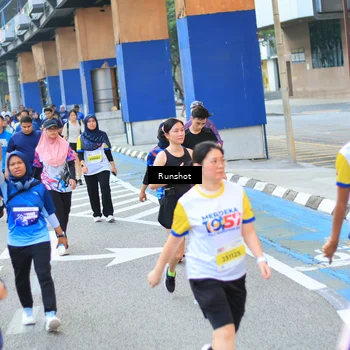 Runner Photo 4884072