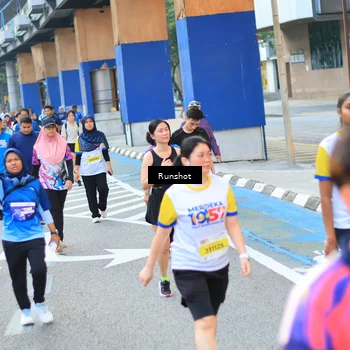 Runner Photo 4884074