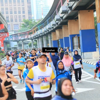 Runner Photo 4884076