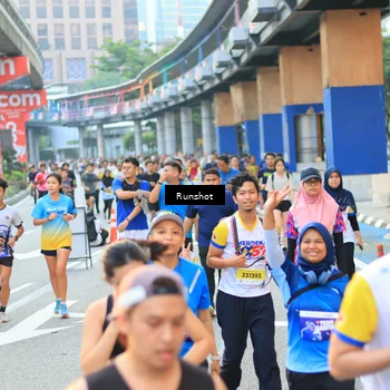 Runner Photo 4884123