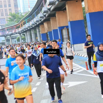 Runner Photo 4884213
