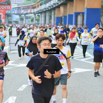 Runner Photo 4884253