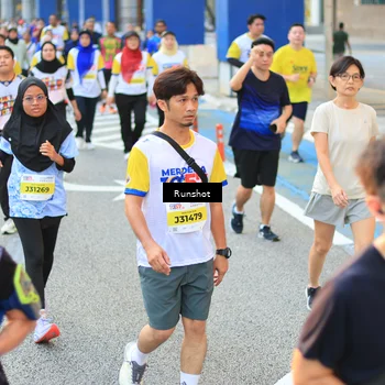Runner Photo 4884294
