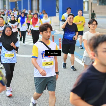 Runner Photo 4884301