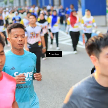 Runner Photo 4884312