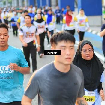 Runner Photo 4884321