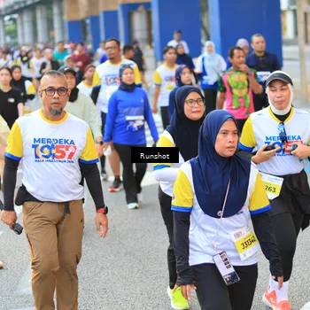 Runner Photo 4884419