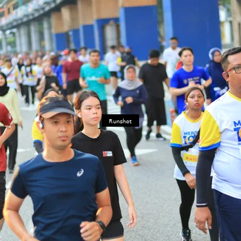 Runner Photo 4884513