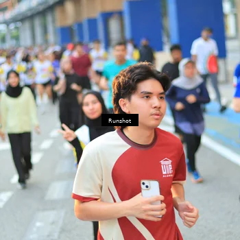 Runner Photo 4884550