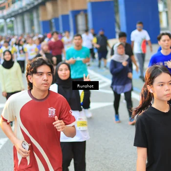 Runner Photo 4884552