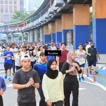 Runner Photo 4884595