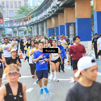 Runner Photo 4884687