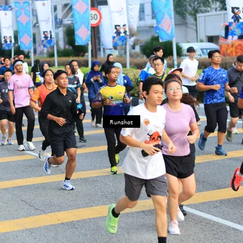 Runner Photo 4884773