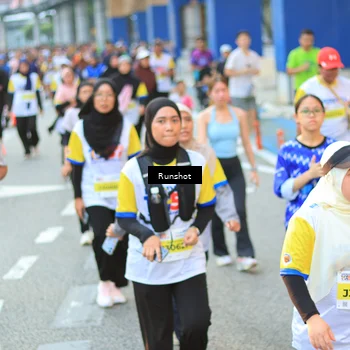 Runner Photo 4884863