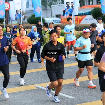 Runner Photo 4884870