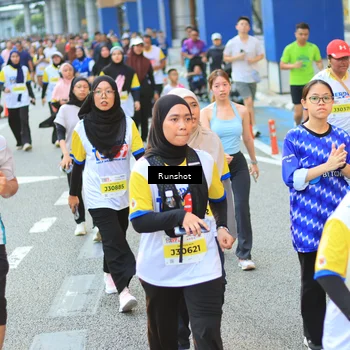 Runner Photo 4884876