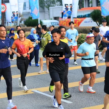 Runner Photo 4884898