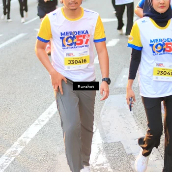 Runner Photo 4884924