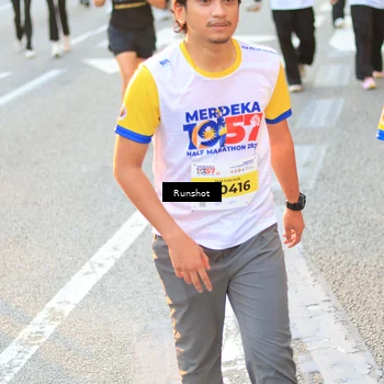 Runner Photo 4884947