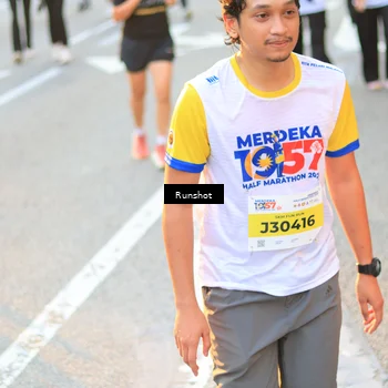 Runner Photo 4884981