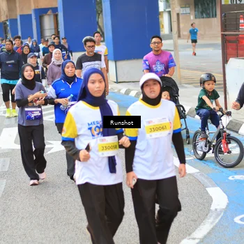 Runner Photo 4885074
