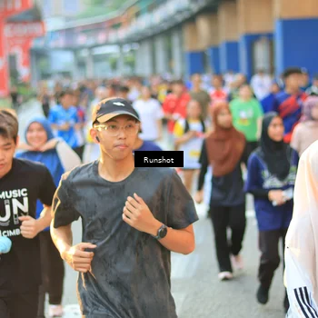 Runner Photo 4885435