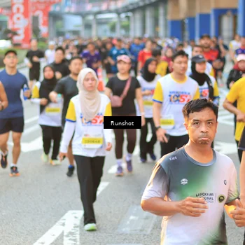 Runner Photo 4885619
