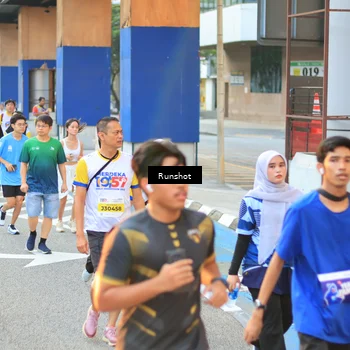 Runner Photo 4886305