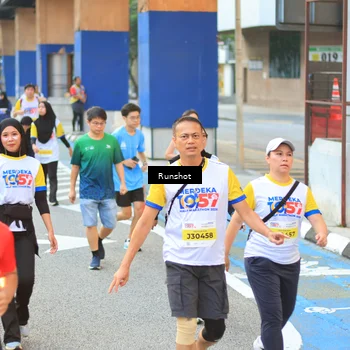 Runner Photo 4886349
