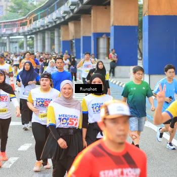 Runner Photo 4886384