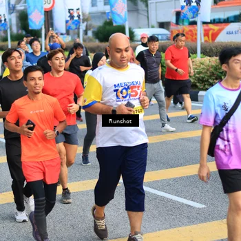 Runner Photo 4886388