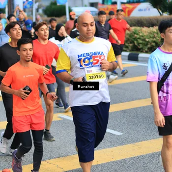 Runner Photo 4886535
