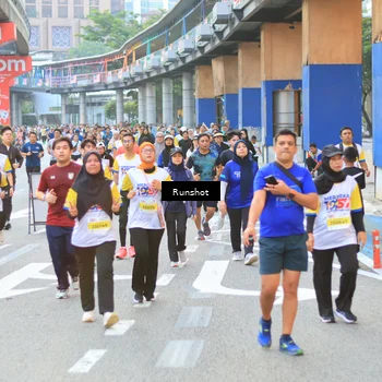 Runner Photo 4886772