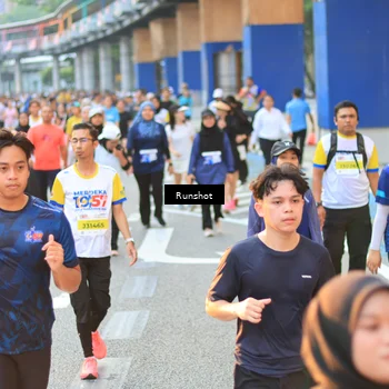 Runner Photo 4887004