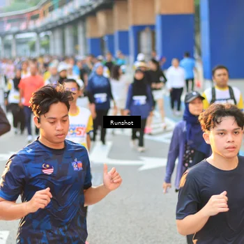 Runner Photo 4887006