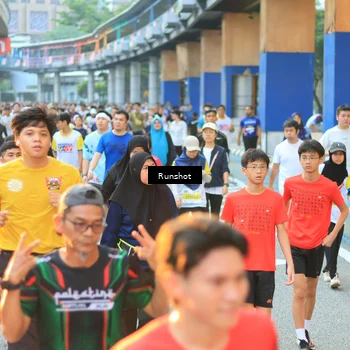 Runner Photo 4887456