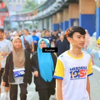 Runner Photo 4887623