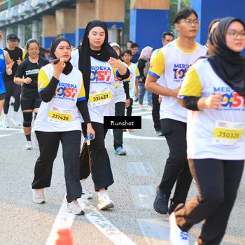 Runner Photo 4887772